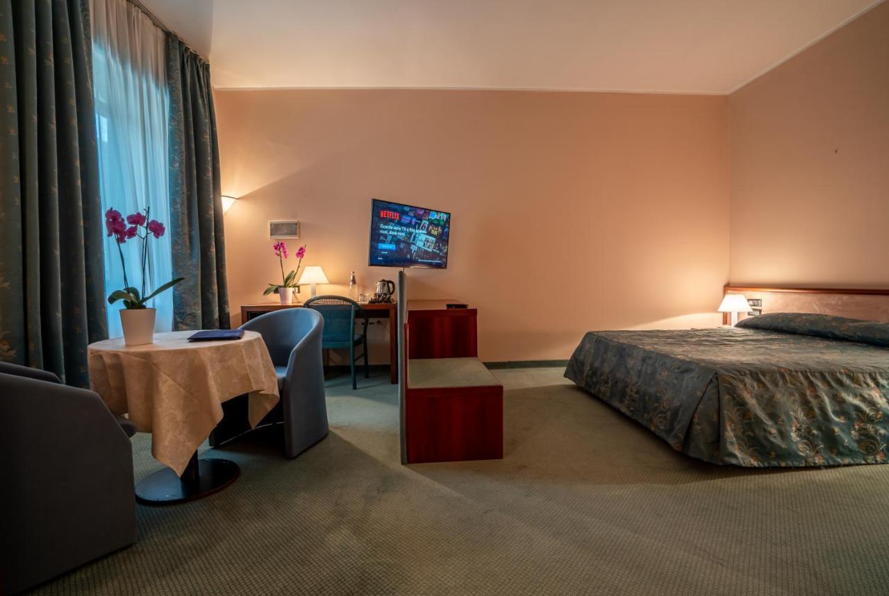 Diana Hotel